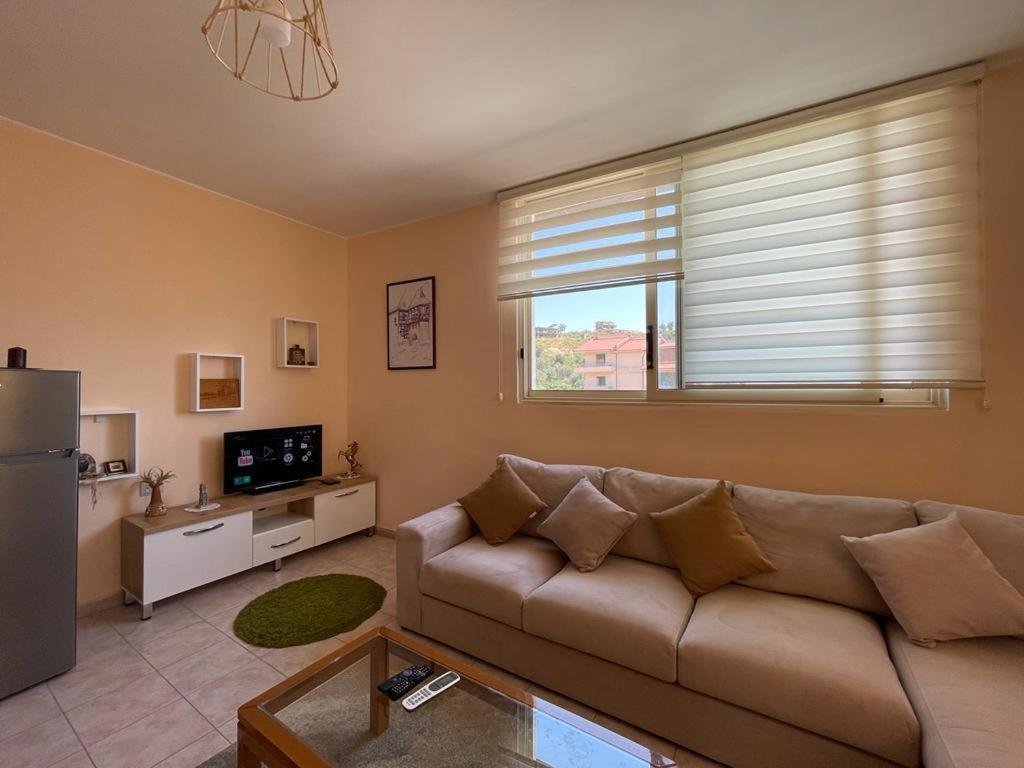 Lisus Apartment Vlore Bagian luar foto